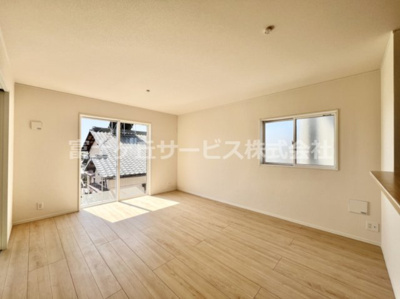 【居間・リビング】 | 富士市増川 3期 新築一戸建て 4号棟 | ゆったり過ごせる居間です