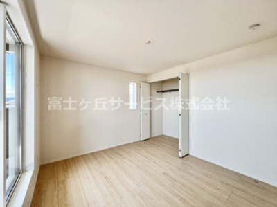 【寝室】 | 富士市増川 3期 新築一戸建て 4号棟 | 7帖の寝室です