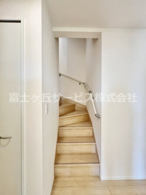 【その他】 | 富士市増川 3期 新築一戸建て 5号棟 | 階段です