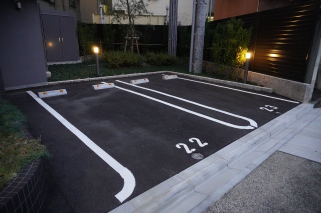 仲介手数料0！！アドバンス名古屋モクシーの駐車場