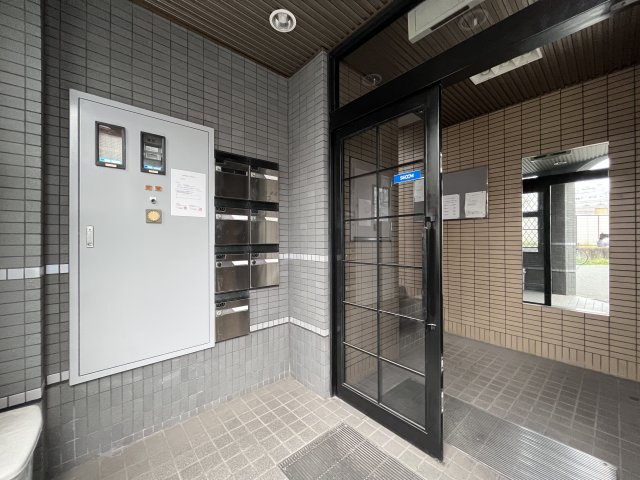 サンエクセル長居のエントランス