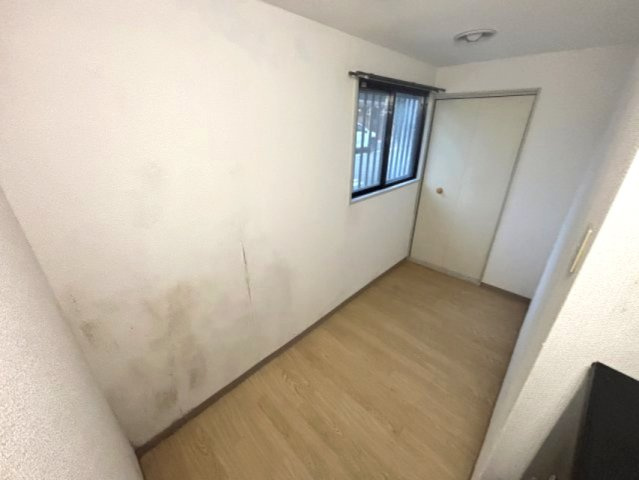 ハイム　アンゲネーム　１０３号室の寝室
