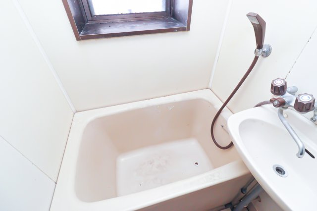 ダイナコート小倉下到津　2階の浴室|現状優先です。