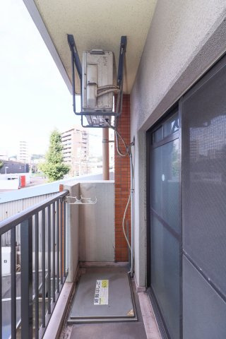 ダイナコート小倉下到津　2階のバルコニー|現状優先です。