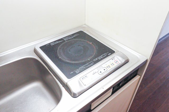 ダイナコート小倉下到津　2階のキッチン|現状優先です。