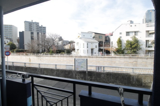 東宏ハイム西新宿の展望