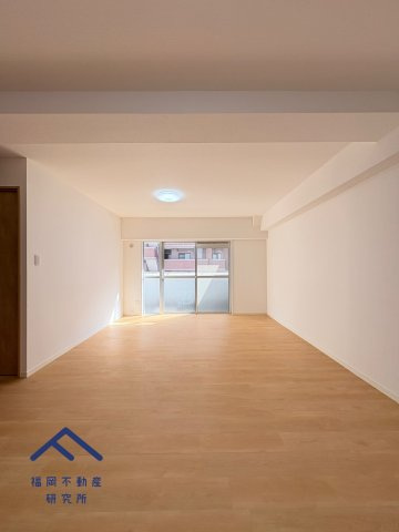 ヴェルドミール薬院の居間・リビング