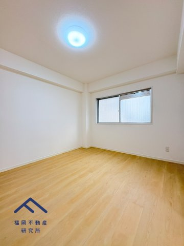 ヴェルドミール薬院の洋室