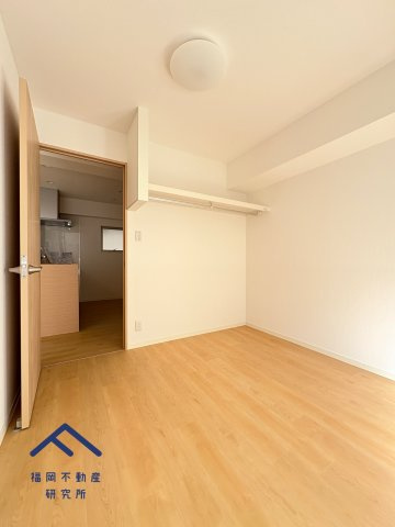 ヴェルドミール薬院の洋室