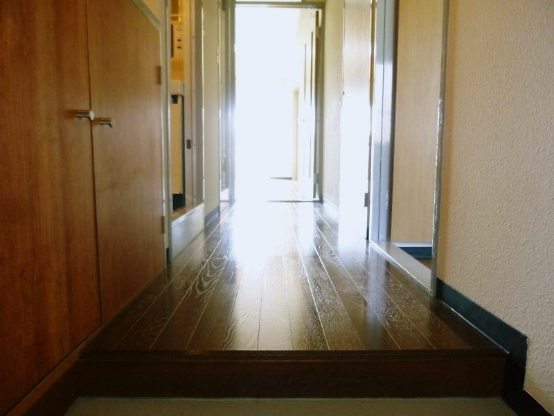 シャトー樹里の玄関