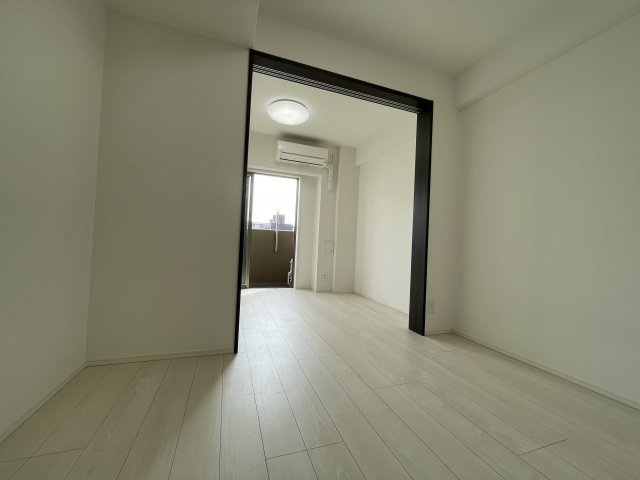 調布市多摩川５丁目の賃貸マンションの居間・リビング