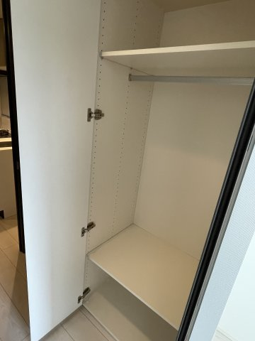 調布市多摩川５丁目の賃貸マンションの収納