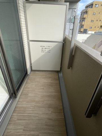 調布市多摩川５丁目の賃貸マンションのバルコニー