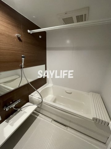 Maison Genjigaoka（メゾン ゲンジガオカ）の浴室