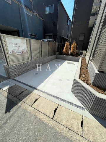 Ｄ－ａｓｓｅｍｂｌｅの駐車場