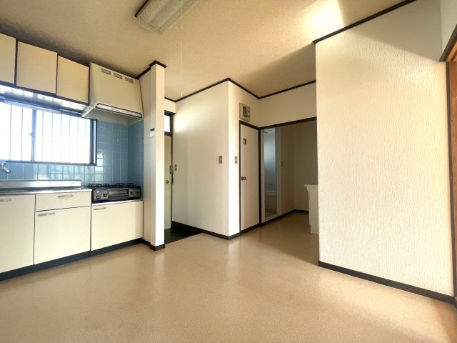 ミヨシコーポA棟の居間・リビング