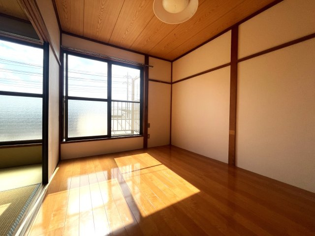 ミヨシコーポA棟の洋室