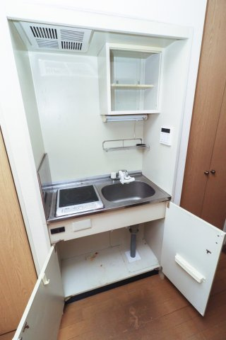 ダイナコート小倉下到津Ⅱ　2階のキッチン|現状優先