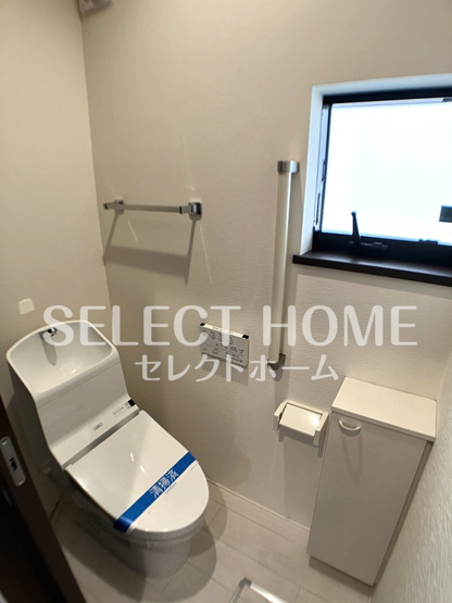 【トイレ】 | 幸田町大字六栗戸建 | 清潔感のあるトイレです