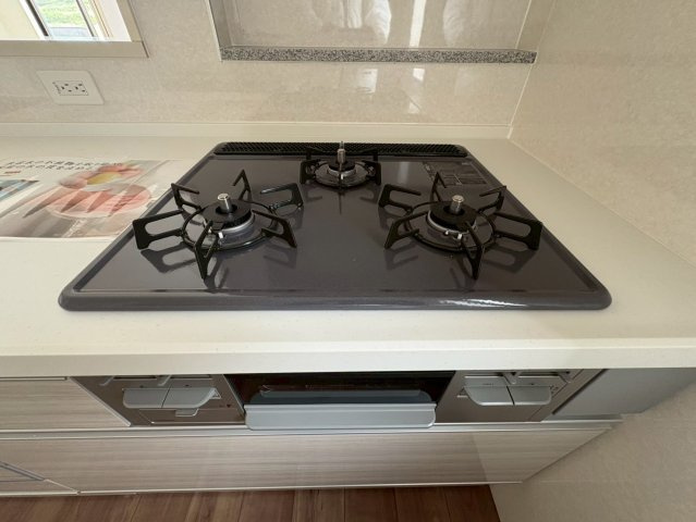 ◆◆豊見城市渡橋名浜原-全10邸のキッチン|※26号棟　現地撮影1月