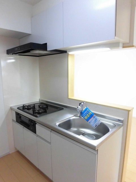 稲城市押立のアパートのキッチン