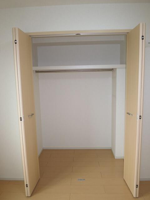 稲城市押立のアパートの収納