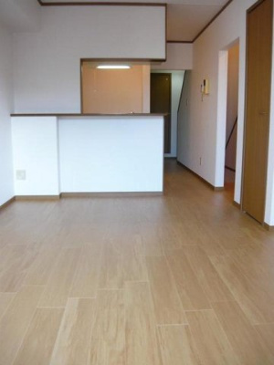 【居間・リビング】 | エスポアパレス | 使いやすい居間です