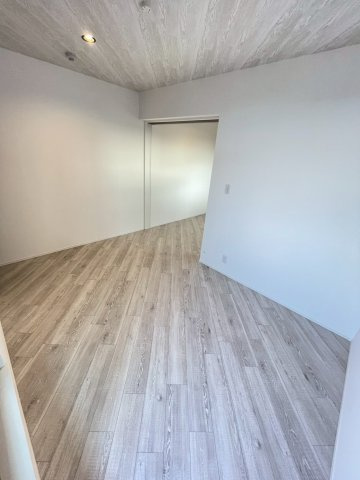 久留米市三潴町玉満のアパートの洋室