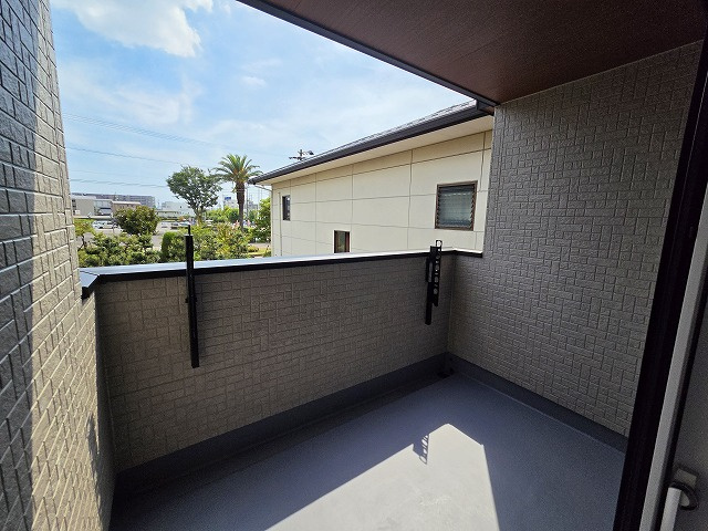 小牧市小牧２丁目　新築戸建　１号棟のバルコニー|風通りの良いバルコニーです
