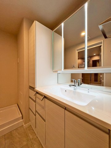 シティハウス仙台榴岡ツインタワーズ(スカイウイング)の独立洗面台