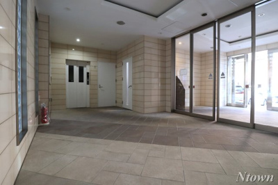 【ロビー】 | ノヴェル新栄 | 建物の内部です