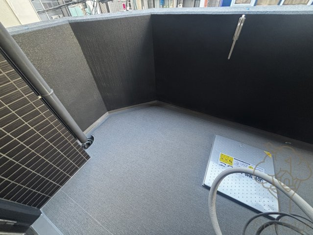 セレニテ東梅田アリエのバルコニー