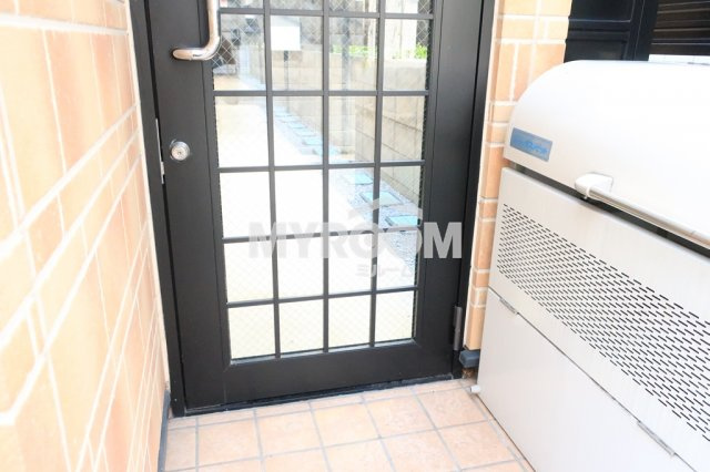 ジュネス中野坂上のエントランス|エントランス