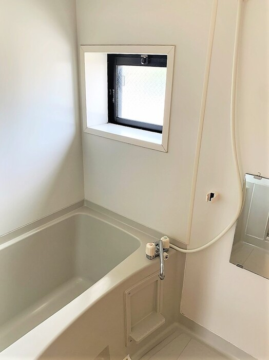 コートドール海老ノ丸 B棟の浴室|浴室