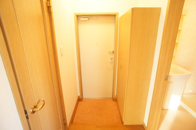 文京弐番館の玄関