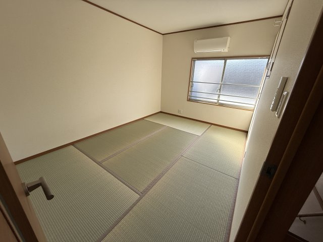 豊南町南6-4-2貸家の寝室