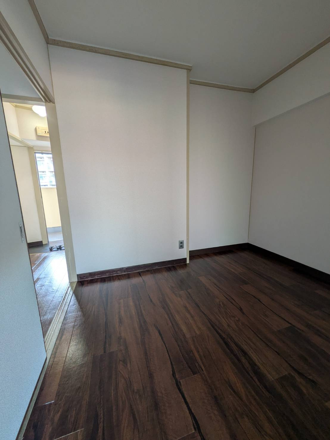 第三岩井ハイツの居間・リビング