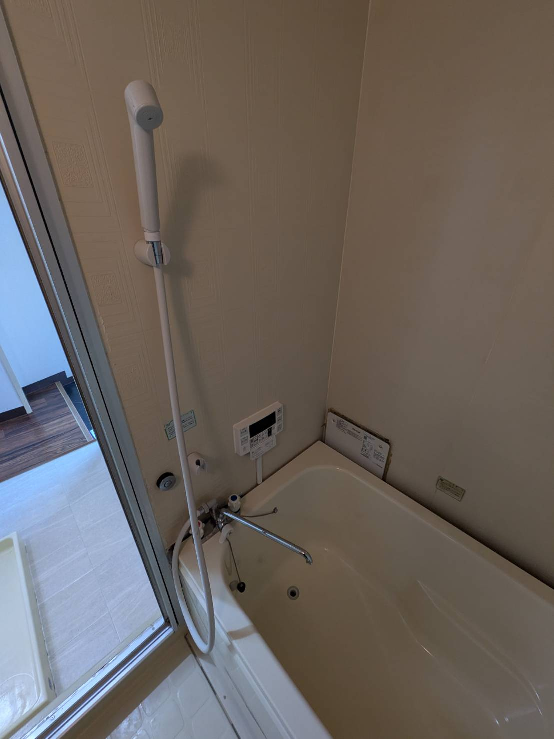 第三岩井ハイツの浴室