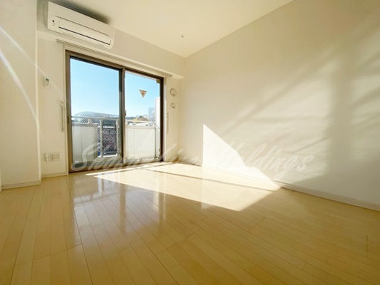 藤沢市善行７丁目の賃貸マンションの居間・リビング