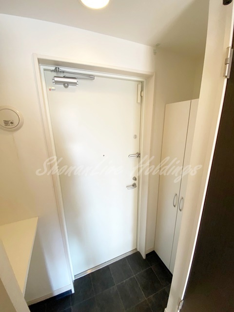 藤沢市善行７丁目の賃貸マンションの玄関