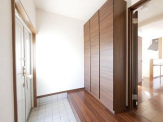 【キッチン】 | 昭和町西条 内外装大変綺麗な中古戸建 三方向角地・駅徒歩3分 | IHクッキングヒーター