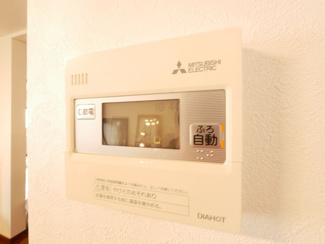 【前面道路含む現地写真】 | 昭和町西条 内外装大変綺麗な中古戸建 三方向角地・駅徒歩3分 | 南西側前面道路