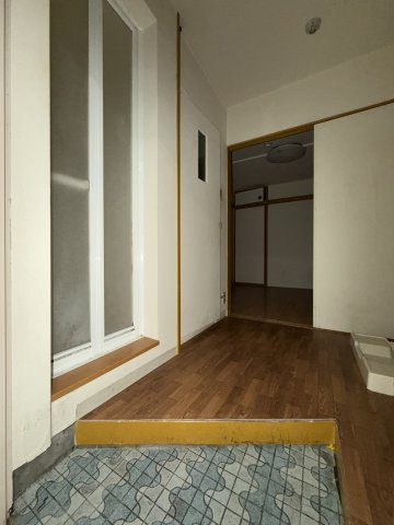 ビラ長居の玄関