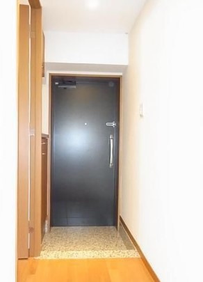 コンフォリア下落合の玄関