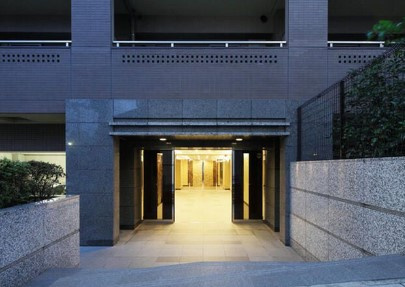 コンフォリア下落合のエントランス