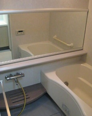 コンフォリア下落合の浴室