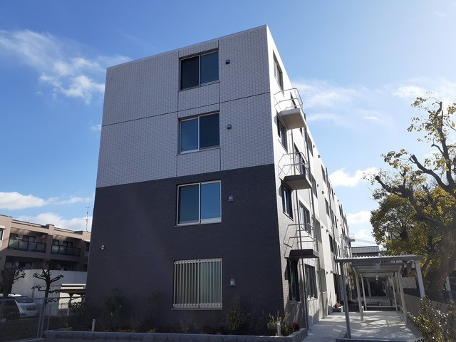 トミーコンフォートの外観