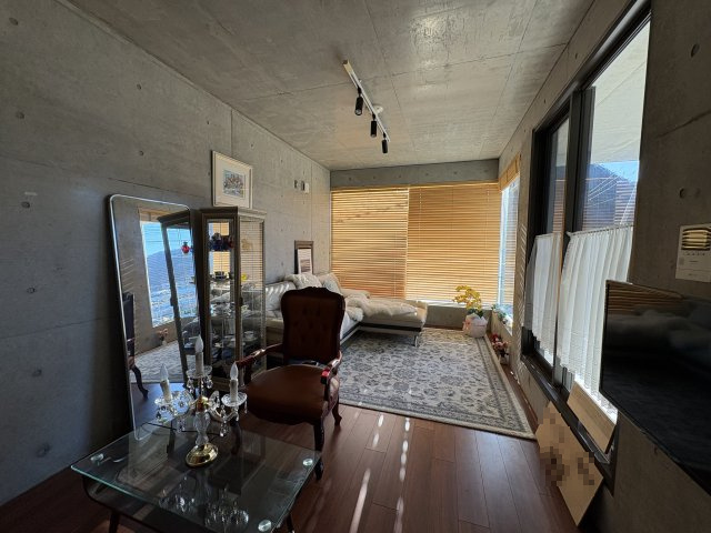 海南市下津町塩津・中古戸建・54737の居間・リビング