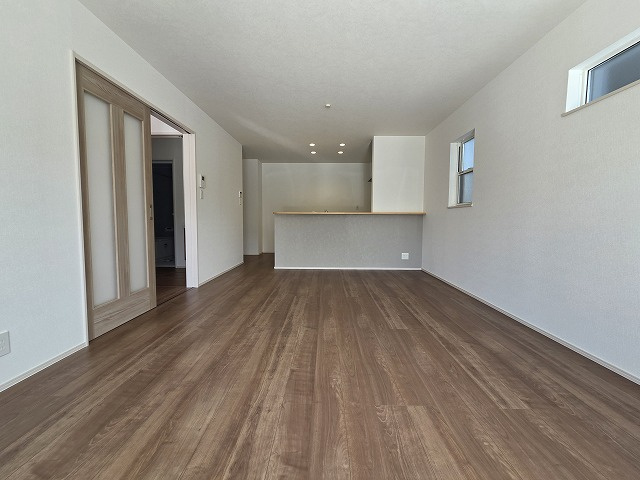 小牧市藤島1丁目　新築戸建　1号棟の居間・リビング|ゆったり過ごせるリビングです