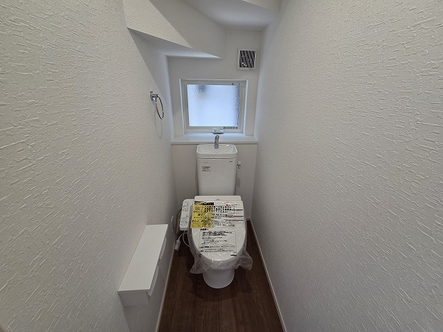 小牧市藤島1丁目　新築戸建　1号棟のトイレ|1階のトイレです